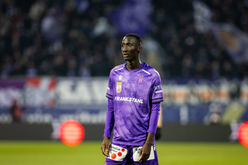 Leeds United News: Whites 'keen' on midfielder Abubakr Barry