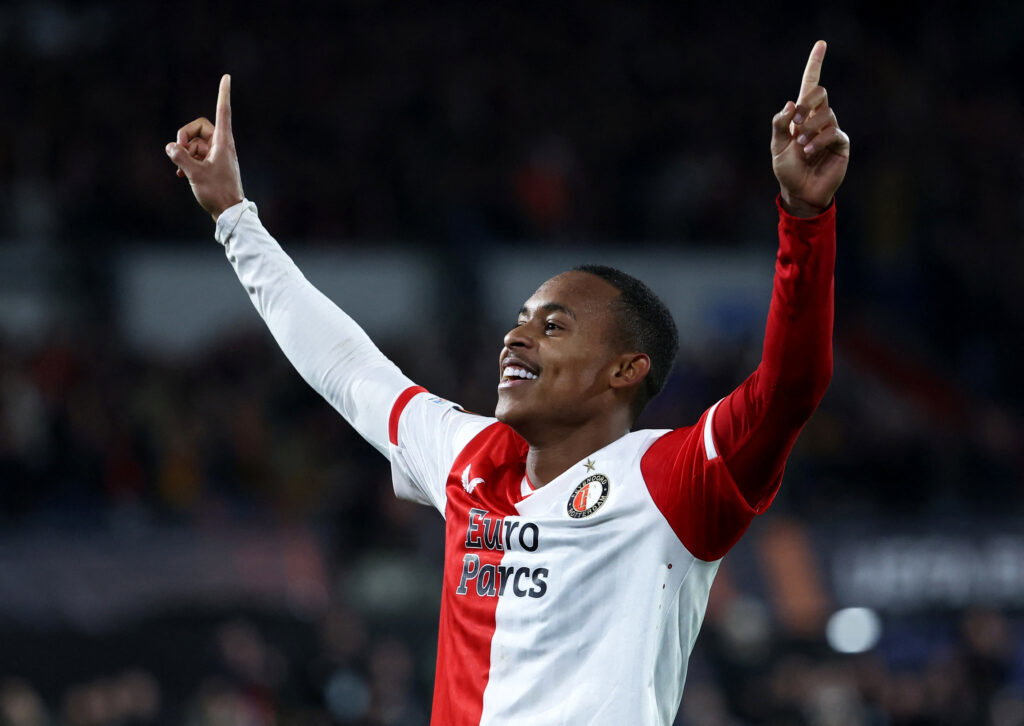 2024-02-15T183537Z_1657962816_UP1EK2F1FNCEU_RTRMADP_3_SOCCER-EUROPA-FEY-ROM-REPORT-1024x726 Leeds United "on the verge" of huge Igor Paixao breakthrough - L'Equipe
