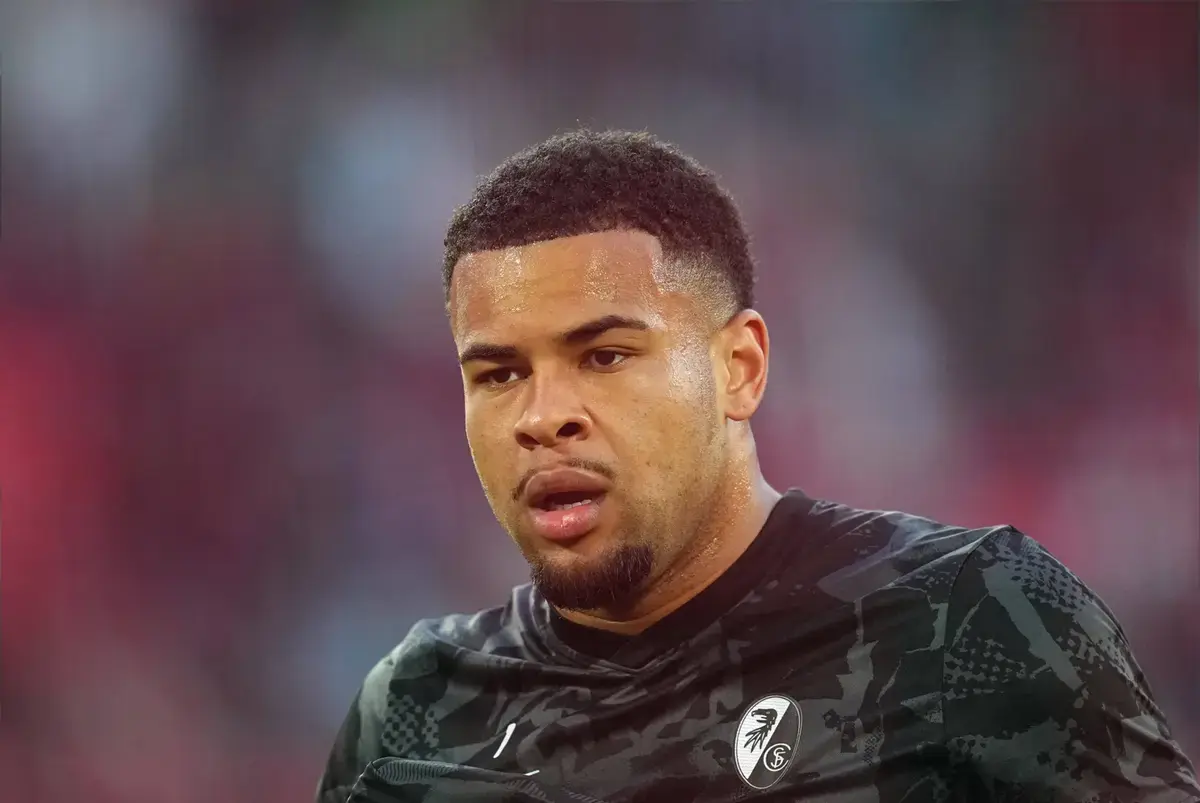 PL rivals enquire for exit-bound GK - Leeds United must hijack as Karl Darlow replacement: View