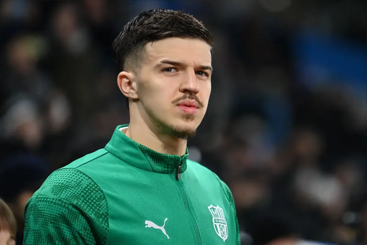 Fabrizio Romano: Leeds United table contract offer for centre-back signing, 49ers 