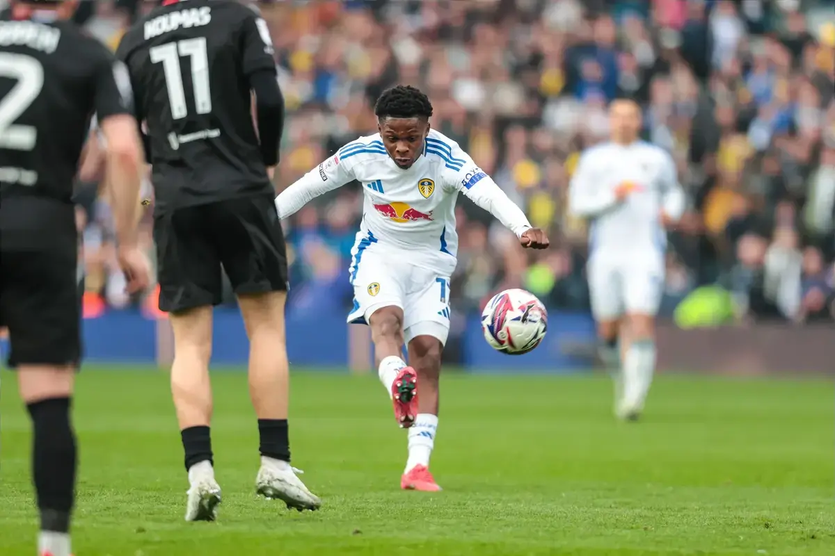 West Ham and Burnley want Leeds United attacker - Permanent sale and sell-on clause demanded
